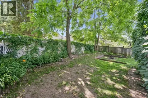 39 Shea Crescent Kitchener ON N2E 1E9