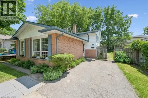 39 Shea Crescent Kitchener ON N2E 1E9