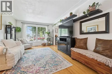 39 Shea Crescent Kitchener ON N2E 1E9