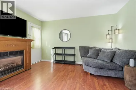 63 Fonthill Road Hamilton ON L9C 6T1