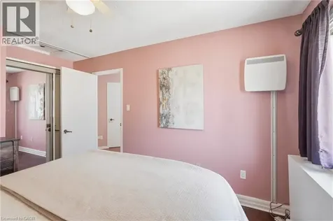 63 Fonthill Road Hamilton ON L9C 6T1