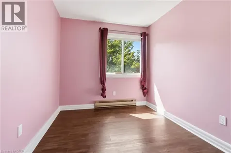 63 Fonthill Road Hamilton ON L9C 6T1