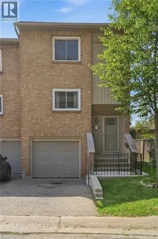 63 Fonthill Road Hamilton ON L9C 6T1
