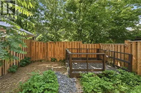 63 Fonthill Road Hamilton ON L9C 6T1