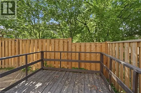 63 Fonthill Road Hamilton ON L9C 6T1