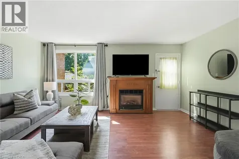 63 Fonthill Road Hamilton ON L9C 6T1