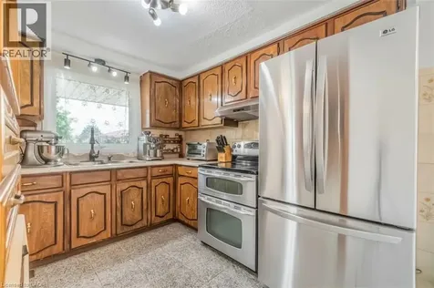 1259 Ernest Avenue London ON N6E 2B2