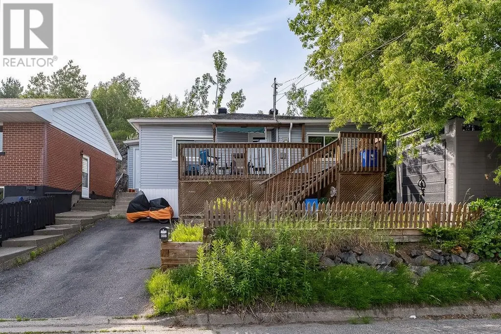 697 St Clair Street Sudbury ON P3E 4G9