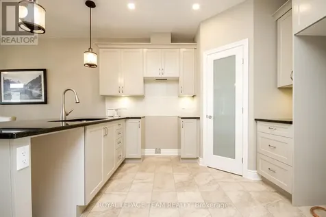 1233 Potter Drive Brockville ON K6V 2E3