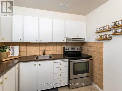 20 Chesterton Drive Ottawa ON K2E 6Z7