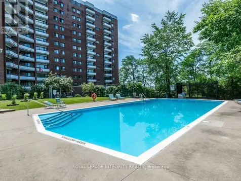 20 Chesterton Drive Ottawa ON K2E 6Z7