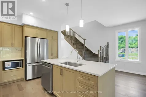749 Newstead Crescent Ottawa ON K2K 0M8