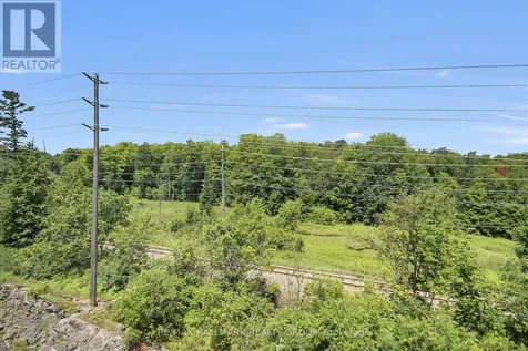 749 Newstead Crescent Ottawa ON K2K 0M8