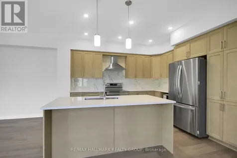 749 Newstead Crescent Ottawa ON K2K 0M8