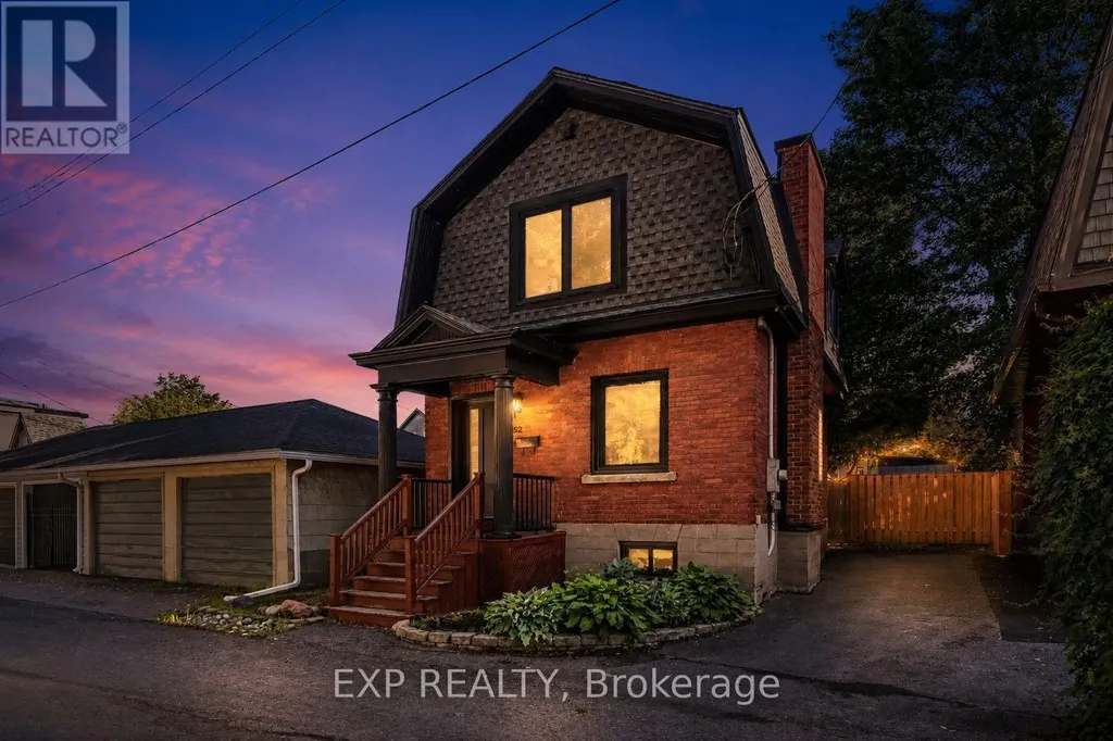 152 River Lane Ottawa ON K1M 1T1