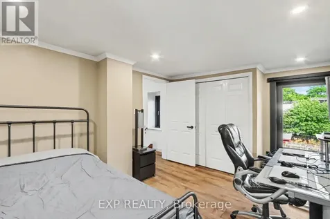152 River Lane Ottawa ON K1M 1T1
