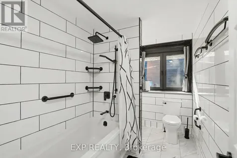 152 River Lane Ottawa ON K1M 1T1