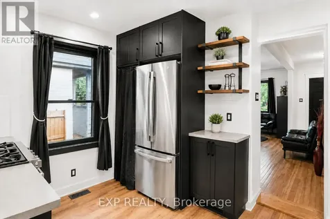 152 River Lane Ottawa ON K1M 1T1