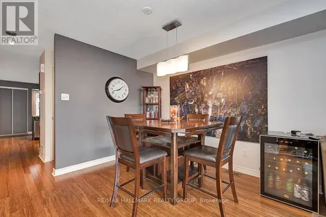 16 Lakepointe Drive Ottawa ON K4A 5E3