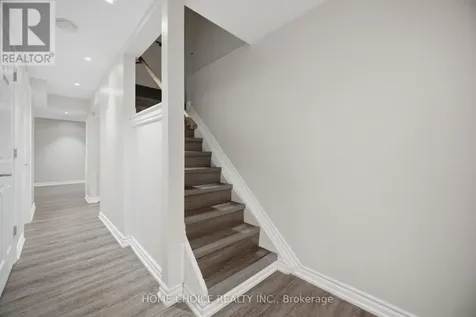 670 Dolby Crescent Milton (be Beaty) ON L9T 5V5