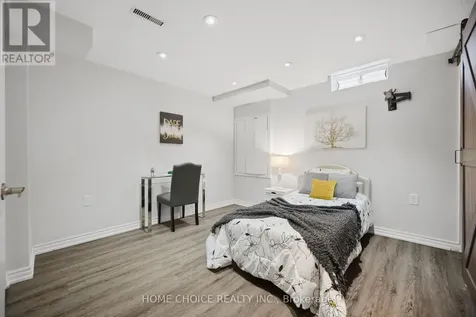 670 Dolby Crescent Milton (be Beaty) ON L9T 5V5