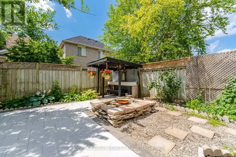 670 Dolby Crescent Milton (be Beaty) ON L9T 5V5