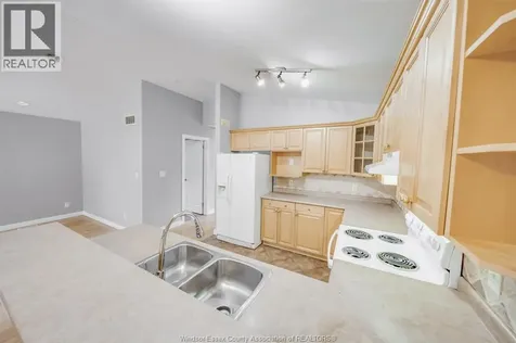 4231 Whiskey Avenue Windsor ON N9G 3B2