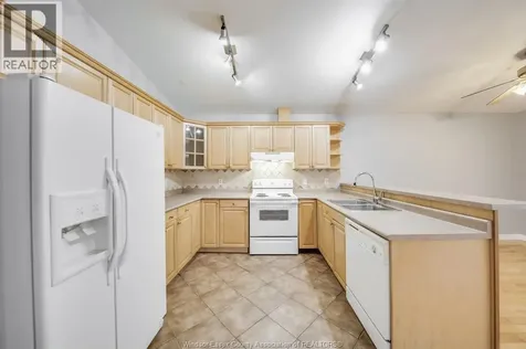 4231 Whiskey Avenue Windsor ON N9G 3B2