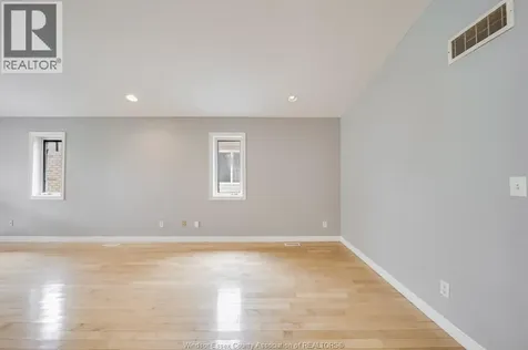4231 Whiskey Avenue Windsor ON N9G 3B2