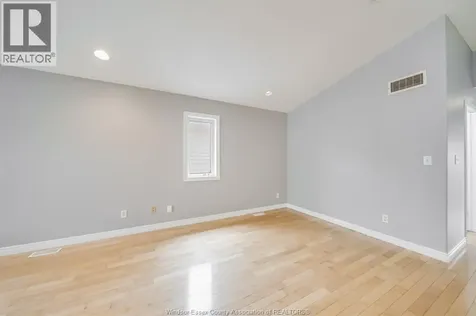 4231 Whiskey Avenue Windsor ON N9G 3B2