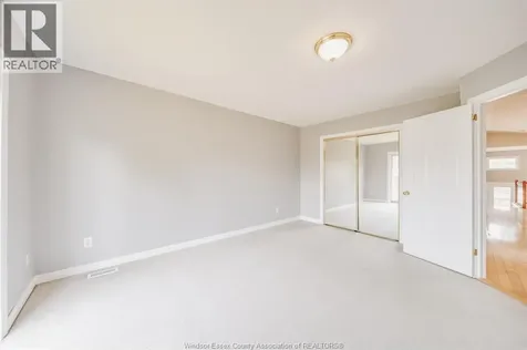 4231 Whiskey Avenue Windsor ON N9G 3B2