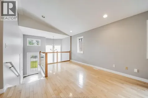 4231 Whiskey Avenue Windsor ON N9G 3B2