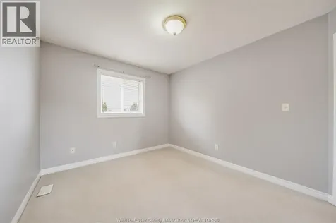 4231 Whiskey Avenue Windsor ON N9G 3B2