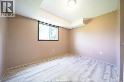 2922 Rivard Windsor ON N8T 3N9