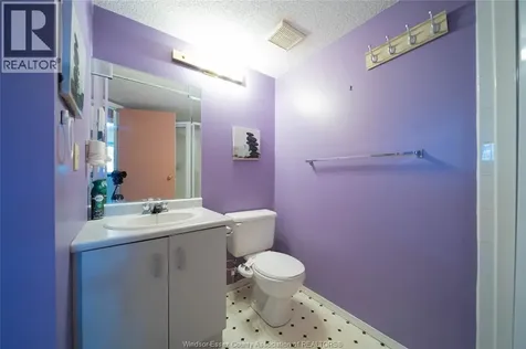 2922 Rivard Windsor ON N8T 3N9