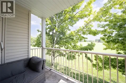 2922 Rivard Windsor ON N8T 3N9