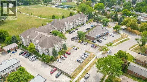 2922 Rivard Windsor ON N8T 3N9