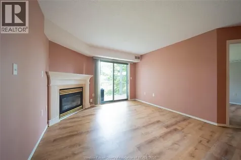 2922 Rivard Windsor ON N8T 3N9