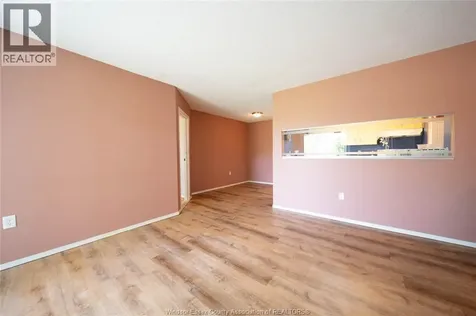 2922 Rivard Windsor ON N8T 3N9