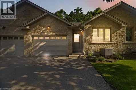 35 Stratford Terrace Brantford ON N3T 6R8