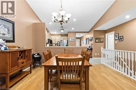 35 Stratford Terrace Brantford ON N3T 6R8