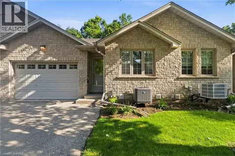 35 Stratford Terrace Brantford ON N3T 6R8