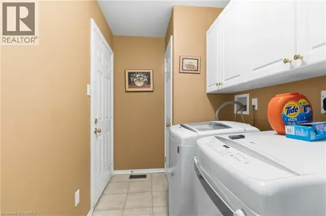 35 Stratford Terrace Brantford ON N3T 6R8