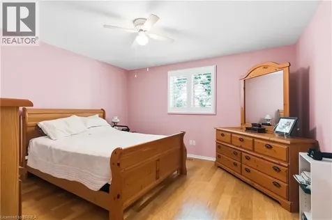 35 Stratford Terrace Brantford ON N3T 6R8
