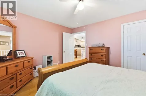 35 Stratford Terrace Brantford ON N3T 6R8