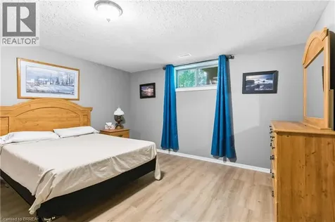 35 Stratford Terrace Brantford ON N3T 6R8