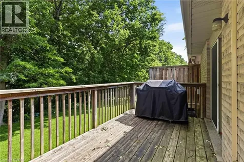 35 Stratford Terrace Brantford ON N3T 6R8