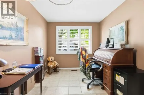 35 Stratford Terrace Brantford ON N3T 6R8