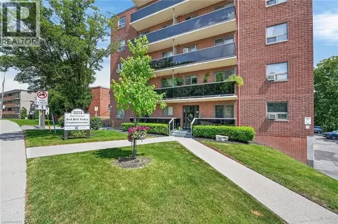 2373 King Street East Hamilton ON L8K 1X9