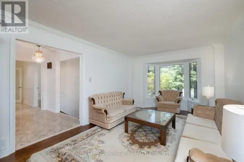 4 Ruth Court Whitchurch-stouffville ON L4A 2E3